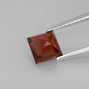 granate almandino Roja Anaranjada natural de 1.26 ct, Cuadrado, VS
