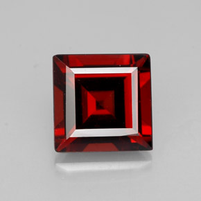 granate almandino Rojo oscuro natural de 1.18 ct, Cuadrado, VS