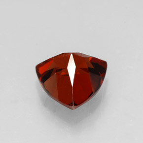 granate almandino Roja natural de 1.53 ct, Trillón, VVS