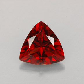 granate almandino Rojo oscuro natural de 2.08 ct, Trillón, VVS-VS