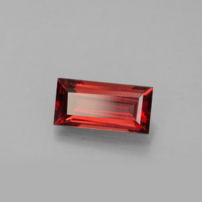granate almandino Roja natural de 0.94 ct, Corte Baguette, VVS-VS