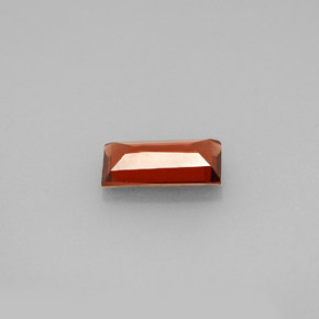 granate almandino Roja natural de 0.93 ct, Corte Baguette, VS