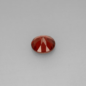 granate almandino Roja natural de 0.98 ct, Corte Redondo, VS