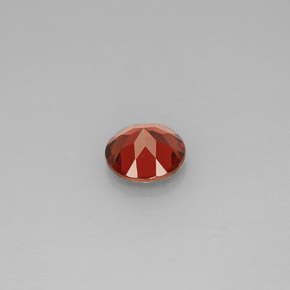 granate almandino Roja natural de 0.90 ct, Corte Redondo, VS