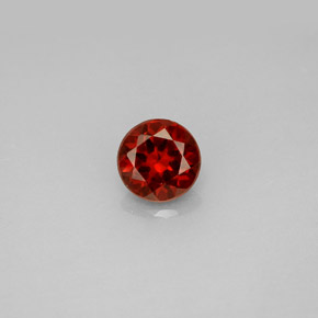 granate almandino Roja natural de 1.08 ct, Corte Redondo, VS