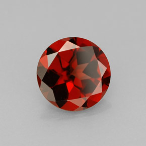 granate almandino Roja natural de 1.33 ct, Corte Redondo, VVS-VS