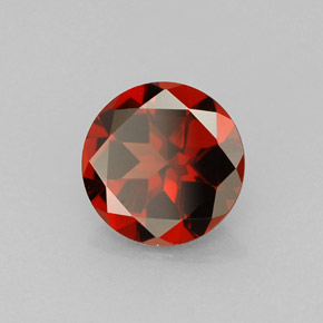granate almandino Roja natural de 1.33 ct, Corte Redondo, VVS-VS