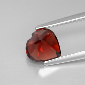 granate almandino Roja natural de 1.90 ct, Forma de corazón, VVS-VS