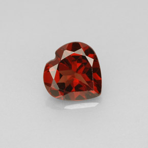 Granate almandino rojo natural de 1,32 ct, forma de corazón, VS