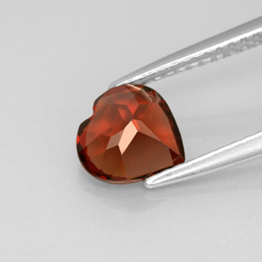 Granate almandino rojo natural de 1,32 ct, forma de corazón, VS