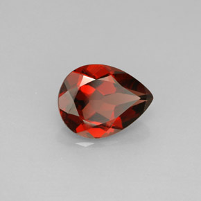 granate almandino Roja natural de 1.82 ct, En forma de pera, VS