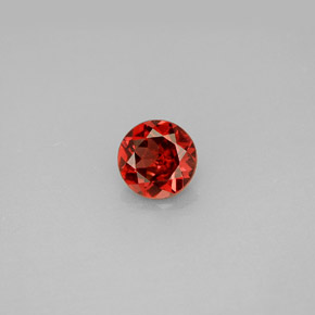 granate almandino Roja natural de 0.93 ct, Corte Redondo, VVS-VS