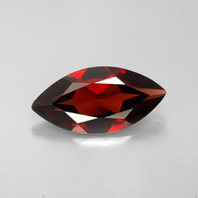 granate almandino Rojo oscuro natural de 2.78 ct, Marquesa, VS