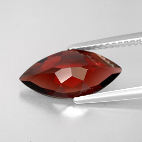 granate almandino Rojo oscuro natural de 2.71 ct, Marquesa, VS