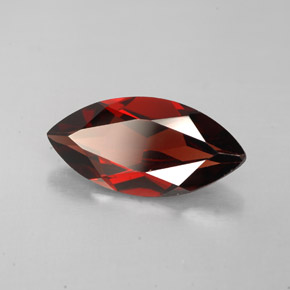 granate almandino Rojo oscuro natural de 2.69 ct, Marquesa, VS