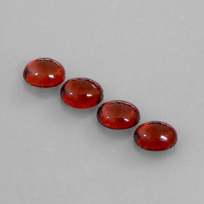 Gemas de granate almandino rojo natural de  ct, transparente, transparente / translúcido
