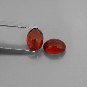 Gemas de granate almandino Roja natural de  ct, Transparente, Transparente / Translúcido