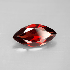 granate almandino Rojo oscuro natural de 2.94 ct, Marquesa, VVS-VS