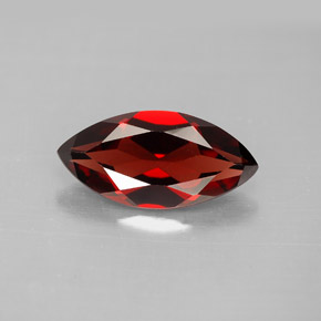 granate almandino Rojo oscuro natural de 2.98 ct, Marquesa, VVS-VS