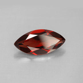 granate almandino Rojo oscuro natural de 2.98 ct, Marquesa, VVS-VS