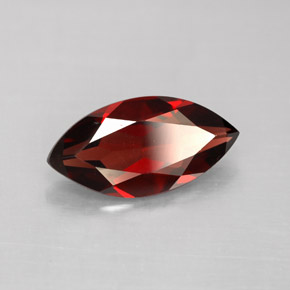 granate almandino Rojo oscuro natural de 2.98 ct, Marquesa, VS