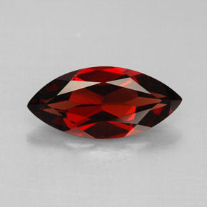 granate almandino Rojo oscuro natural de 3.31 ct, Marquesa, VVS-VS