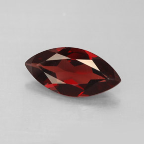 granate almandino Rojo oscuro natural de 2.66 ct, Marquesa, VS