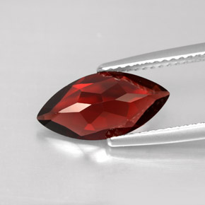 granate almandino Rojo oscuro natural de 2.66 ct, Marquesa, VS