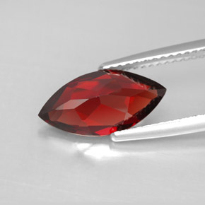 granate almandino Rojo oscuro natural de 3.16 ct, Marquesa, VVS-VS
