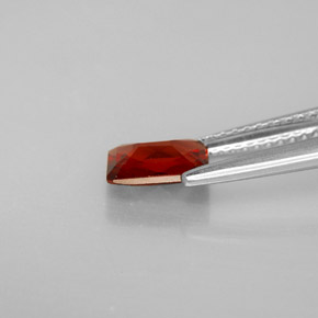 Granate almandino rojo natural de 1,03 ct, corte esmeralda, VS
