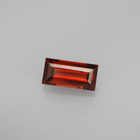 granate almandino Rojo oscuro natural de 1.05 ct, Corte Baguette, VS