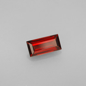 granate almandino Rojo oscuro natural de 1.07 ct, Corte Baguette, VS