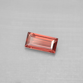 granate almandino Roja Anaranjada natural de 0.84 ct, Corte Baguette, VVS-VS