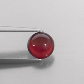 Granate almandino rojo natural de 1,68 ct, transparente, transparente / translúcido