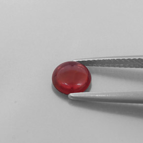 Granate almandino rojo natural de 0,95 ct, transparente, transparente / translúcido