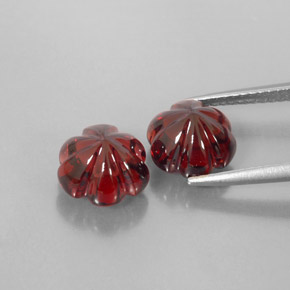 Gemas de granate almandino rojo natural de  ct, transparente, transparente / translúcido