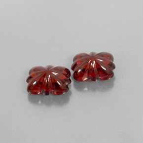 Gemas de granate almandino rojo natural de  ct, transparente, transparente / translúcido