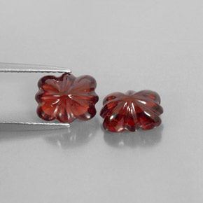 Gemas de granate almandino rojo natural de  ct, transparente, transparente / translúcido