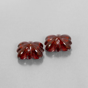 Gemas de granate almandino rojo natural de  ct, transparente, transparente / translúcido