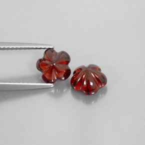 Gemas de granate almandino rojo natural de  ct, transparente, transparente / translúcido