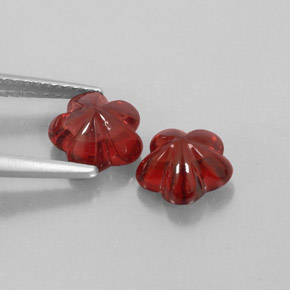 Gemas de granate almandino rojo natural de  ct, transparente, transparente / translúcido