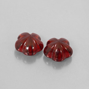 Gemas de granate almandino rojo natural de  ct, transparente, transparente / translúcido