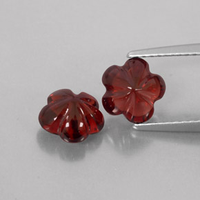 Gemas de granate almandino rojo natural de  ct, transparente, transparente / translúcido