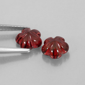Gemas de granate almandino rojo natural de  ct, transparente, transparente / translúcido