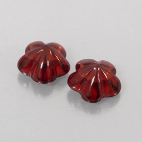 Gemas de granate almandino rojo natural de  ct, transparente, transparente / translúcido