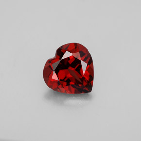 Granate almandino rojo natural de 1,55 ct, forma de corazón, VS