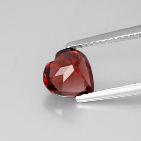 Granate almandino rojo natural de 1,55 ct, forma de corazón, VS
