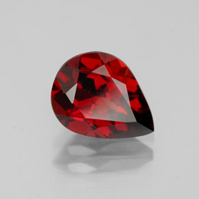 Granate almandino rojo natural de 1,84 ct, en forma de pera, VS
