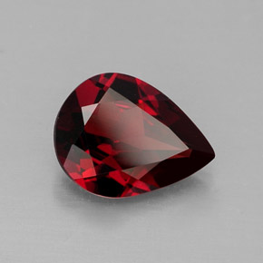 granate almandino Rojo oscuro natural de 1.55 ct, En forma de pera, VVS