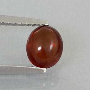 Granate almandino rojo natural de 0,92 ct, transparente, transparente / translúcido
